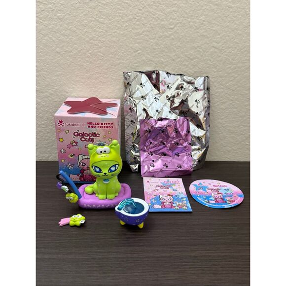 Tokidoki x Hello Kitty Galactic Cats Figure CHASE - Keroppi x Galactic Paws - Picture 1 of 4